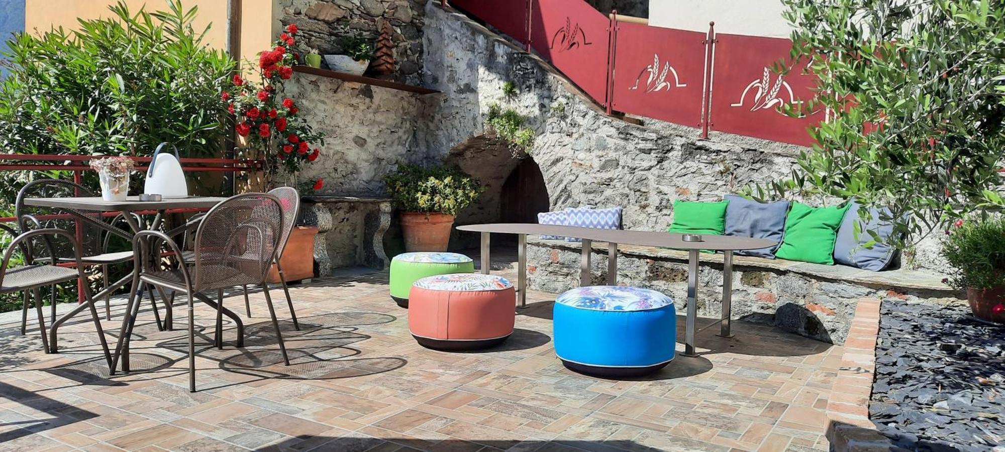 Appartamenti Monastero Dubino Esterno foto