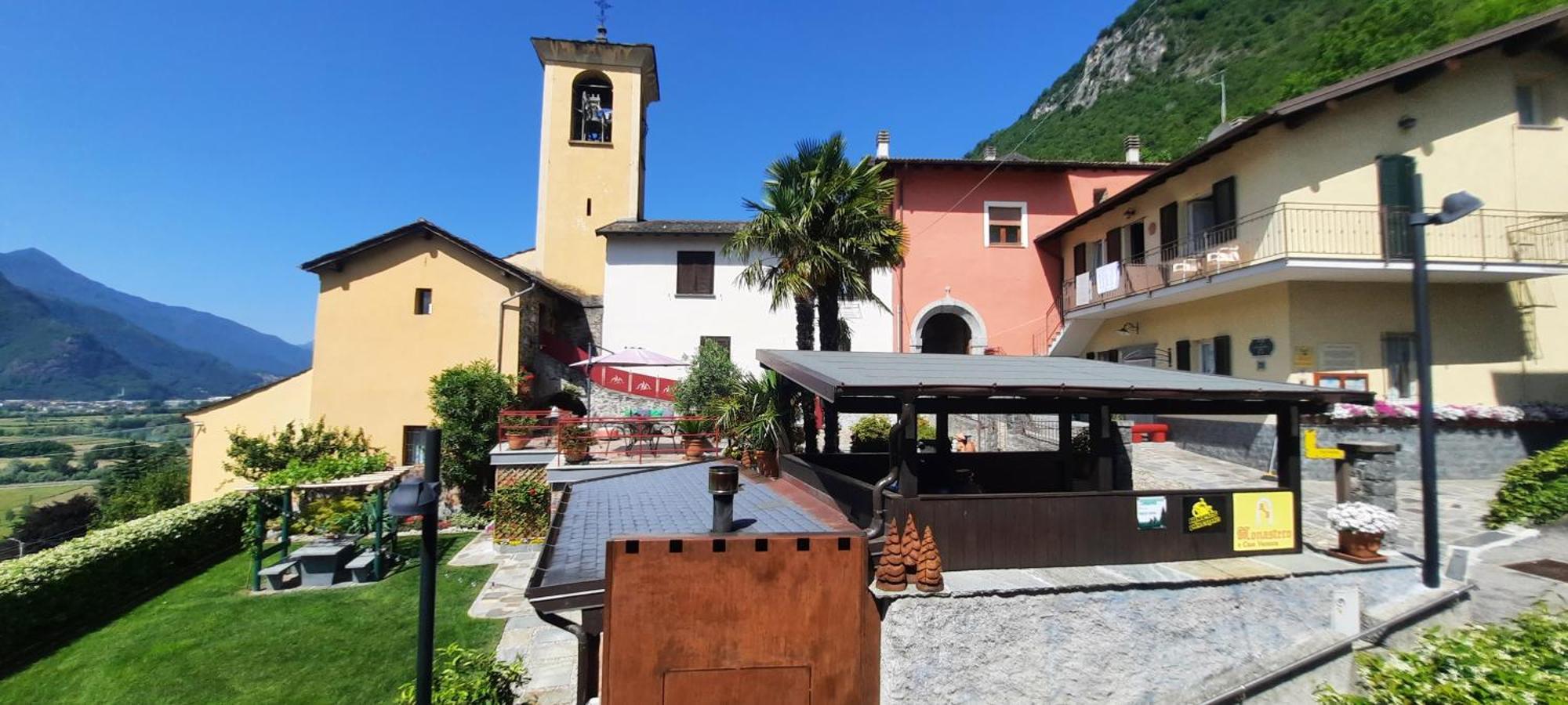 Appartamenti Monastero Dubino Esterno foto